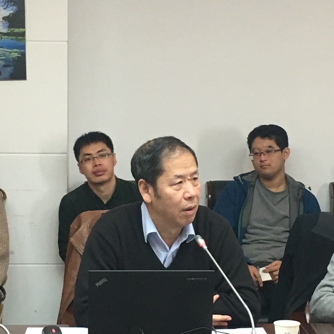 刘恩山教授作报告下午,与会研究人员围绕学习进阶理论在课程标准研制